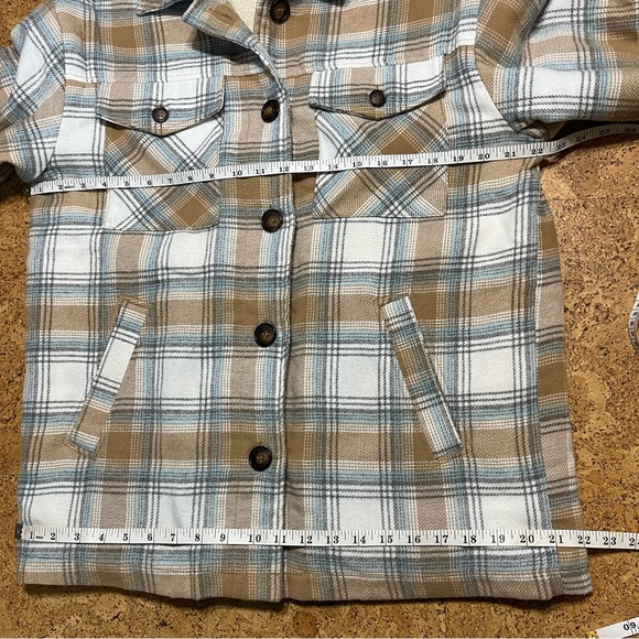 Love Tree Sherpa Lined Flannel Plaid Button Chore Shacket Sz M - Picture 9 of 14